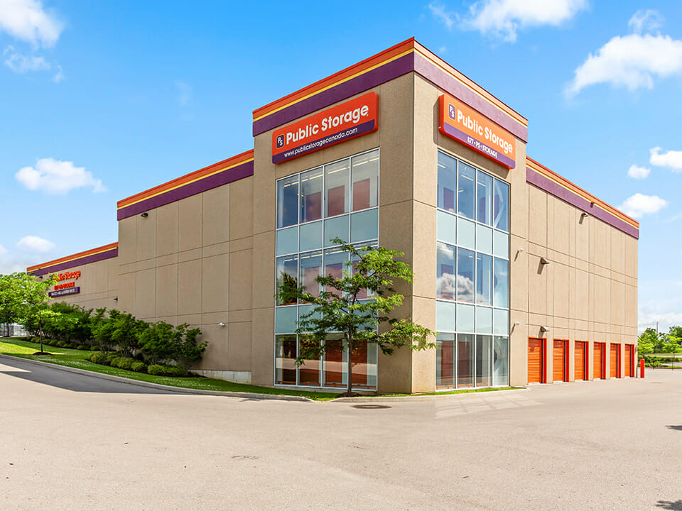 Public Storage Richmond Hill - Brodie Dr - Drive-up access self-storage units