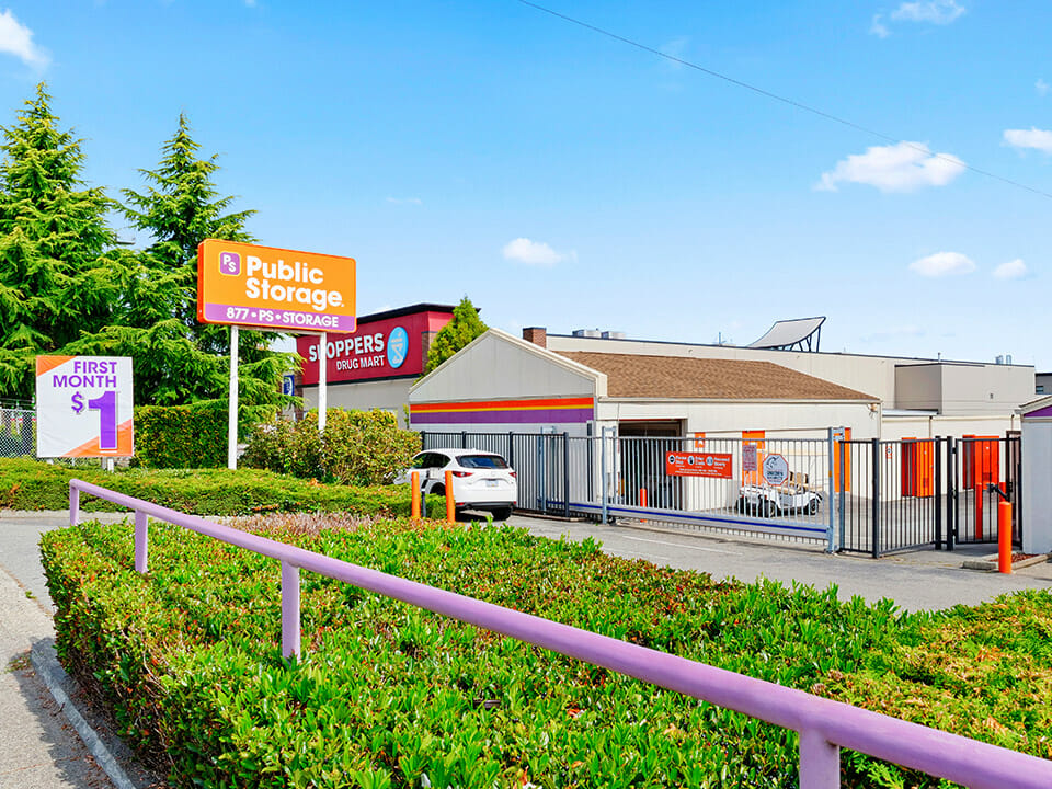 Public Storage Surrey - 120th St - Front entrance